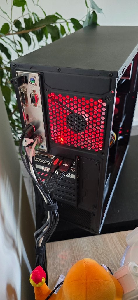 Foto 10 van Gaming PC Nvidia 1660 TI 6GB, 2TB HDD/SSD, 32 GB DDR4 2666