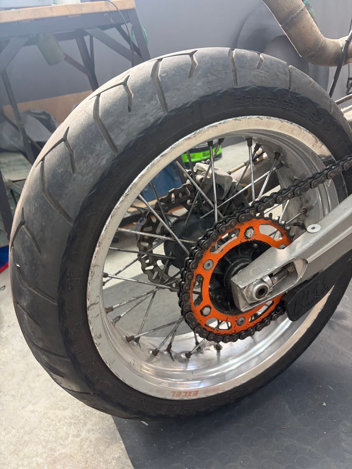Achterwiel ktm 625 supercompetition GEZOCHT, Motoren, Ophalen of Verzenden
