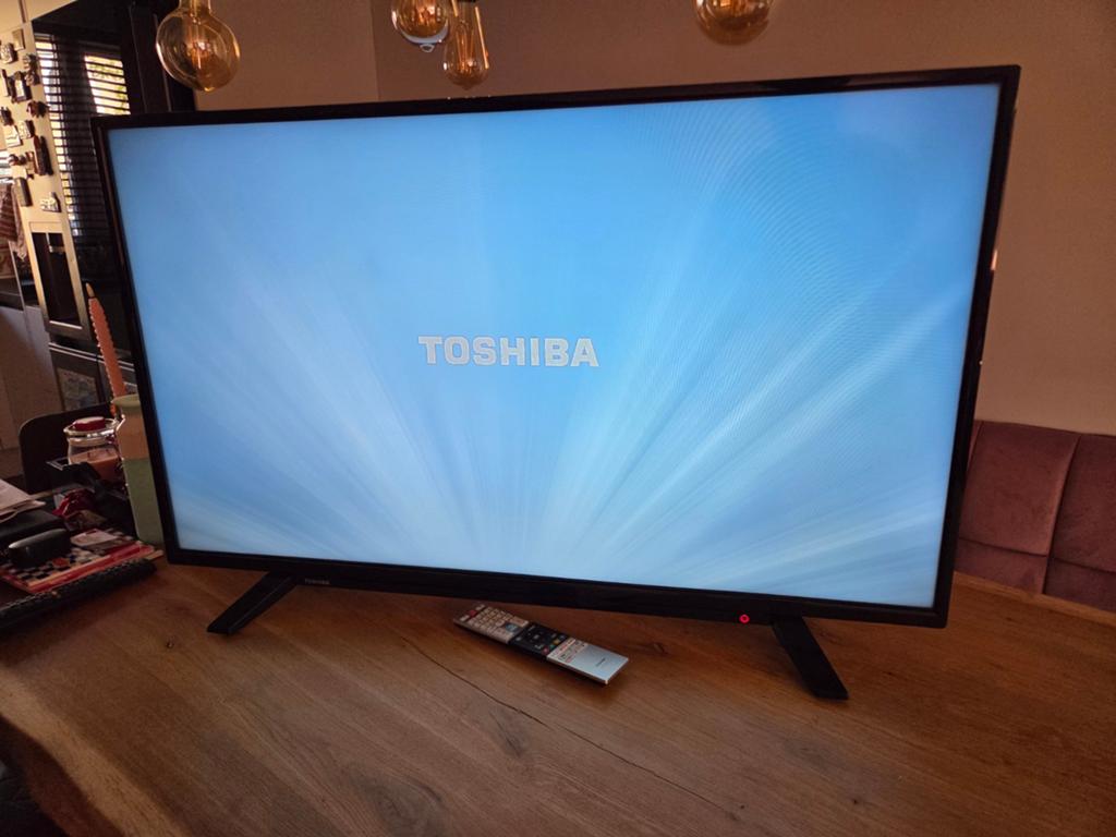 Toshiba 44 inch Android televisie, Audio, Tv en Foto, Televisies, Ophalen of Verzenden, 100 cm of meer, 50 Hz, Toshiba