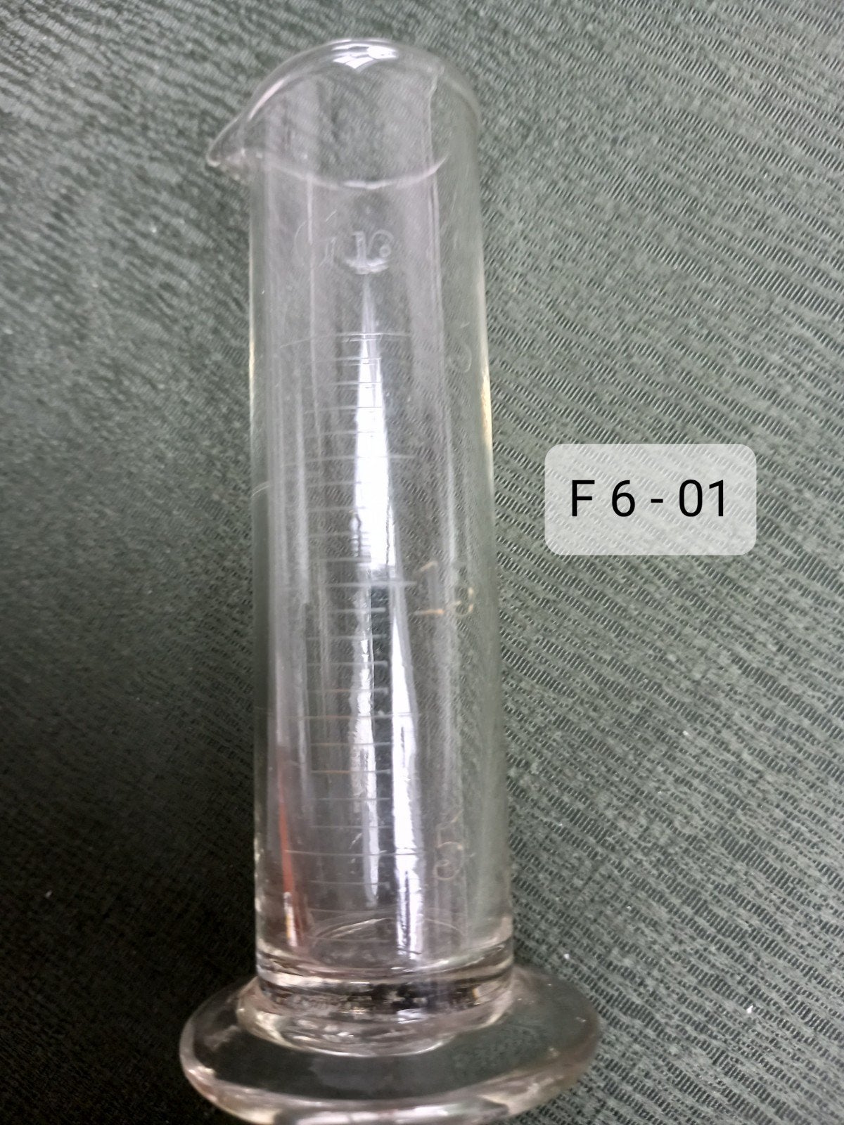F6 serie:  Laboratoriumglas, Maatcilinder 75ml., Ophalen of Verzenden, Gebruikt, Overige typen