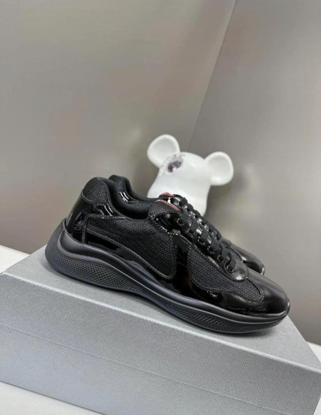 Prada sneakers, Ophalen of Verzenden, Nieuw, Zwart