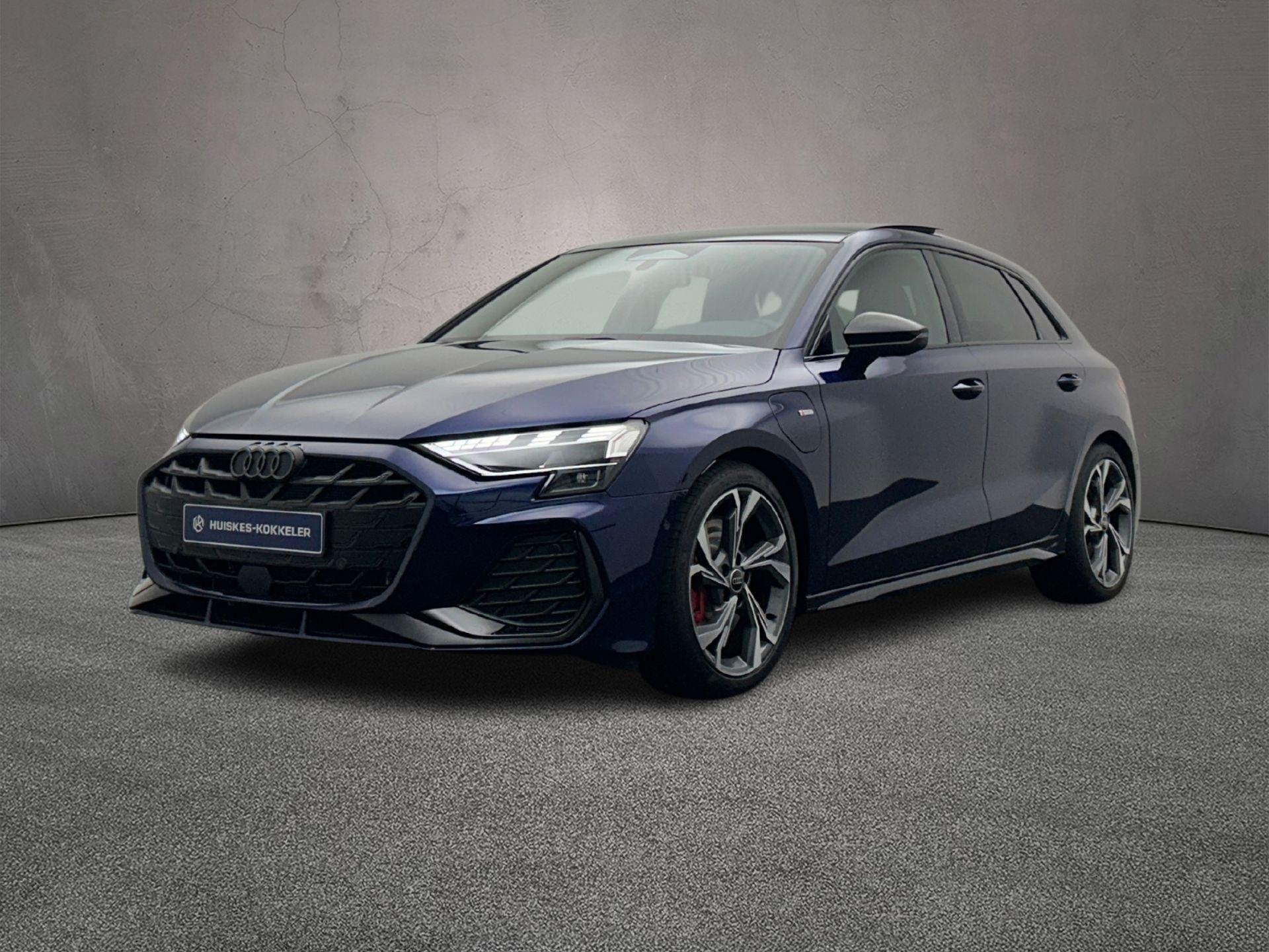 Audi A3 Sportback 45 TFSI e 272PK S edition Competition | Pa, Auto's, Audi, Bedrijf, Te koop, A3, ABS, Achteruitrijcamera, Adaptieve lichten