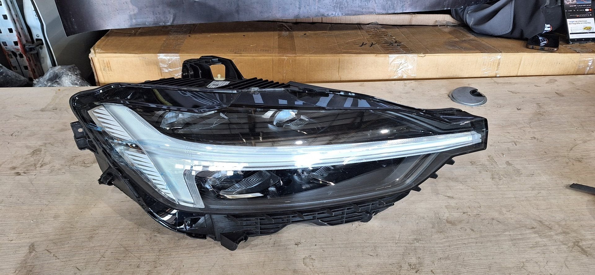 Volvo XC60 koplamp, Gebruikt, -, -, Ophalen of Verzenden