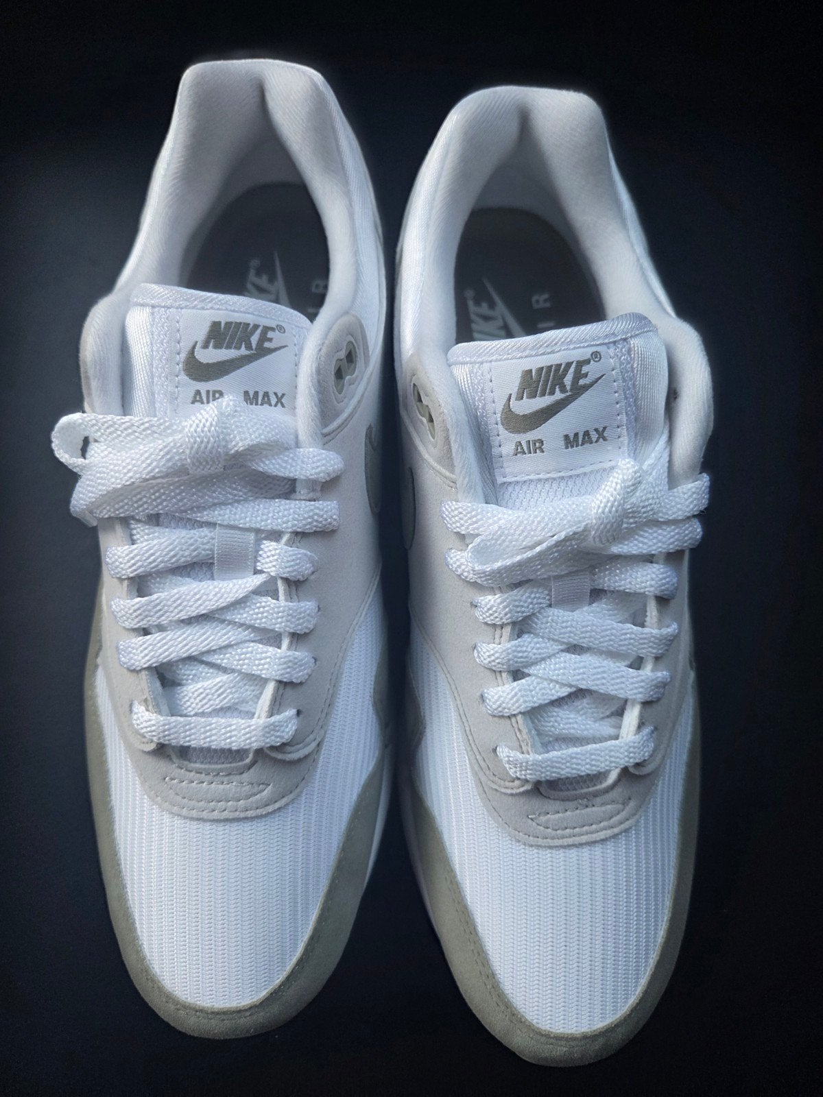 Nike Air Max 1 Olijf en Wit - Nieuw, Kleding | Heren, Wit, Nike, Nieuw, Ophalen of Verzenden