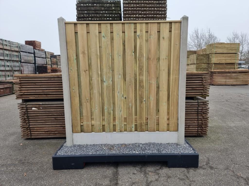 Betonschutting met geïmpregneerde schermen vanaf €70 per m1, Tuin en Terras, Ophalen, 1 tot 2 meter, Minder dan 3 meter, Nieuw