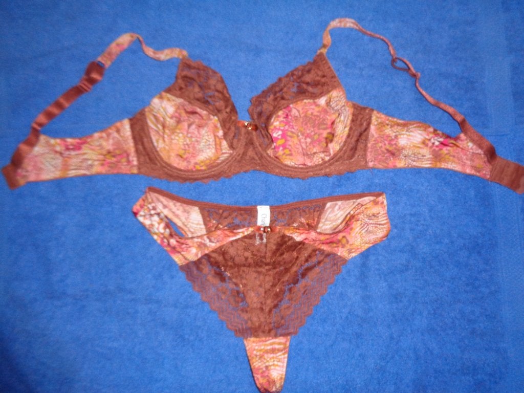 setje CHARLOTT, Verzenden, Overige kleuren, Setje
