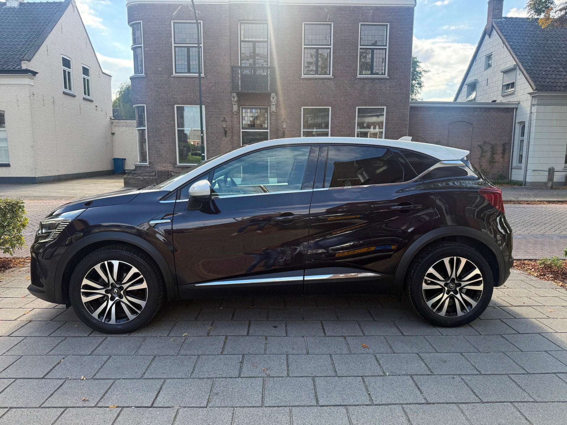 Renault Captur 1.3 TCe 155 Initiale Paris AUTOMAAT EERSTE EI, Auto's, Dealer onderhouden, Gebruikt, 4 cilinders, Automatische klimaatregeling