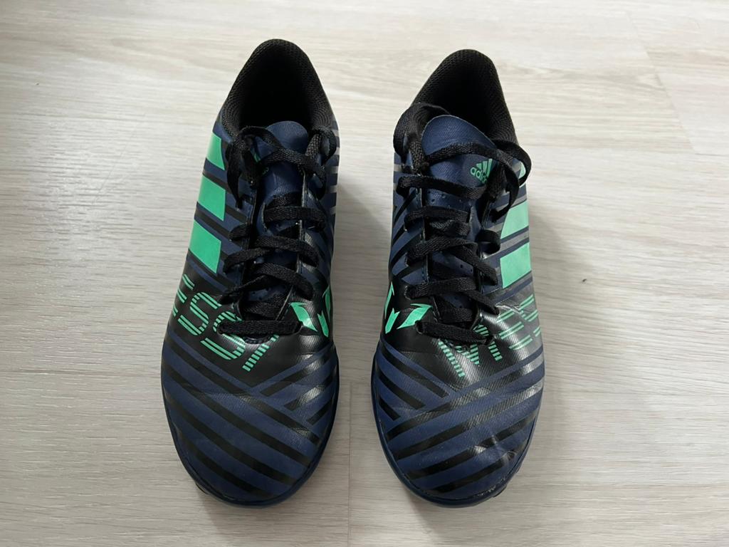 Zaal voetbalschoenen maat 35, Maat XS of kleiner, Schoenen, Ophalen of Verzenden, Zo goed als nieuw