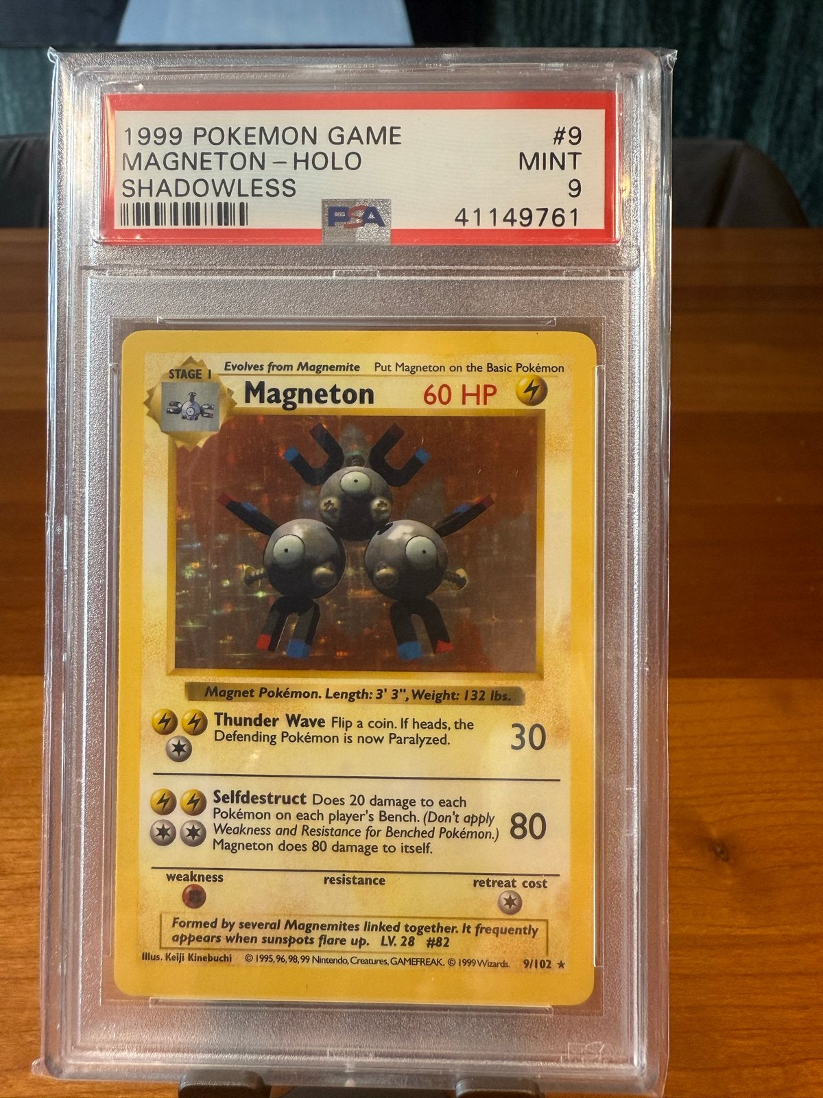 Magneton (Shadowless) #9 - Base Set (1999) - PSA 9, Ophalen of Verzenden, Zo goed als nieuw, Losse kaart