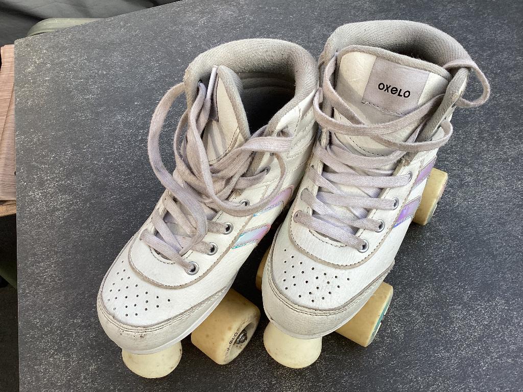 Meisjes rolschaatsen, Ophalen, Gebruikt, Kinderen