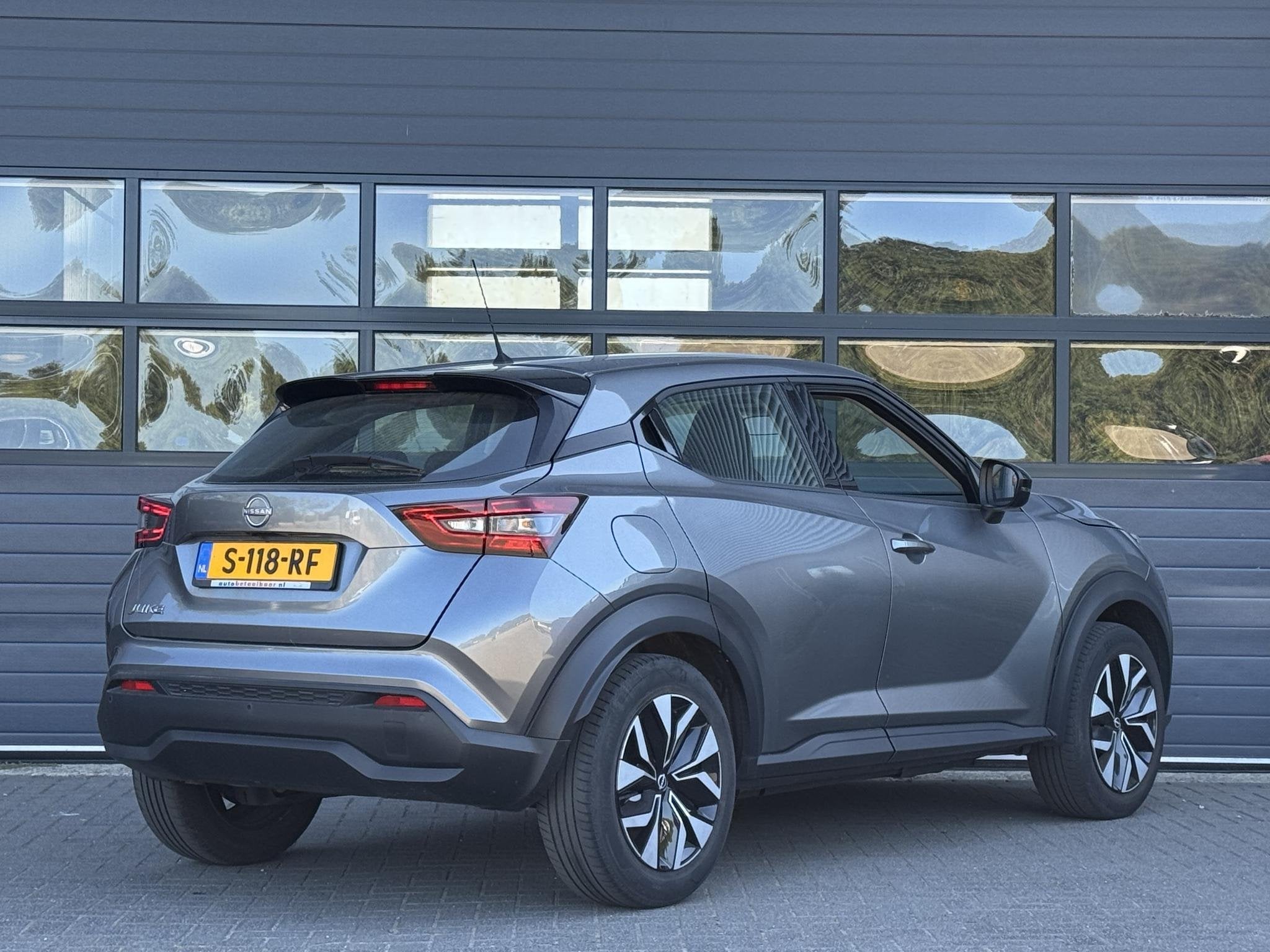 NISSAN JUKE 1.0 DIG-T BUSINESS ACCESS I AUTOMAAT I P-CAMERA, Auto's, Stof, Met garantie (alle), Origineel Nederlands, Bedrijf