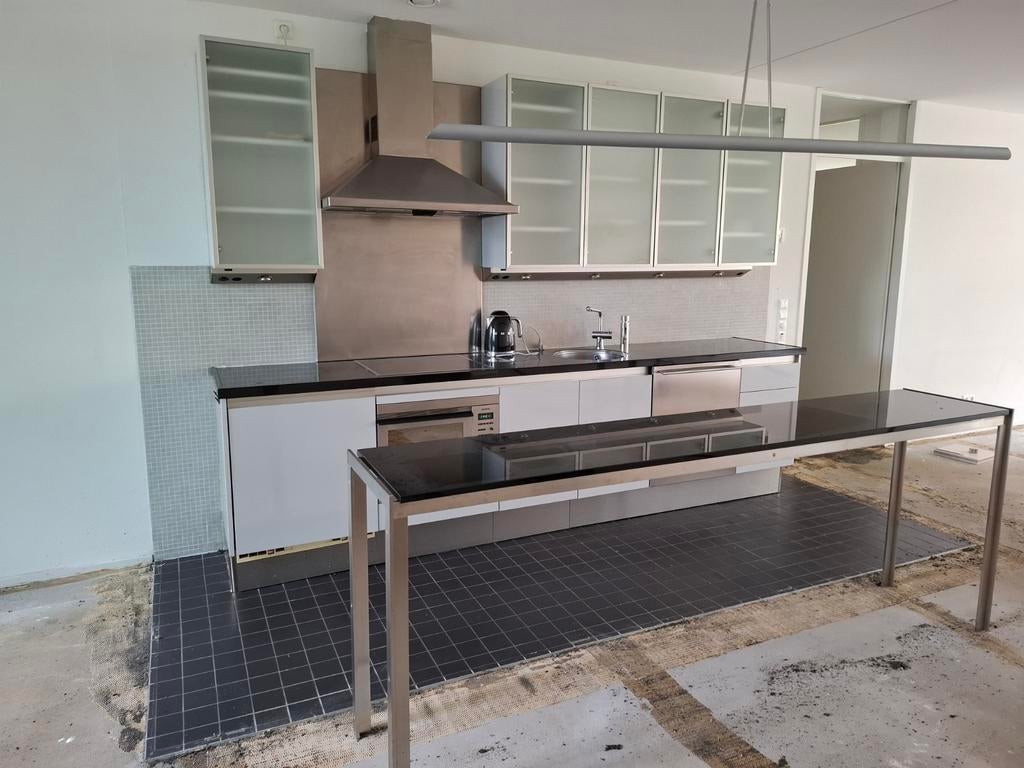 MOET WEG keuken met keramisch blad en lounge tafel,, Ophalen, Gebruikt, Overige materialen, Wit