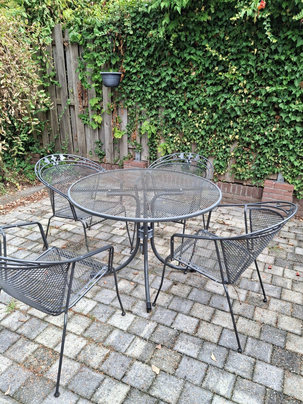 Gietijzeren tuinset: ronde tafel (105 cm) met 4 stoelen, Tuin en Terras, Ophalen, Gebruikt, Tuinset, Eettafel