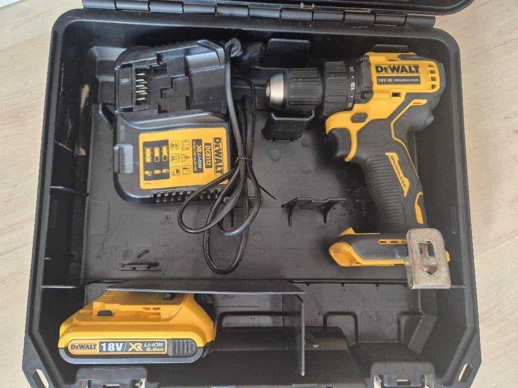 Dewalt schroefmachine, Gebruikt, Variabele snelheid, Ophalen of Verzenden, Boor- en Schroefmachine