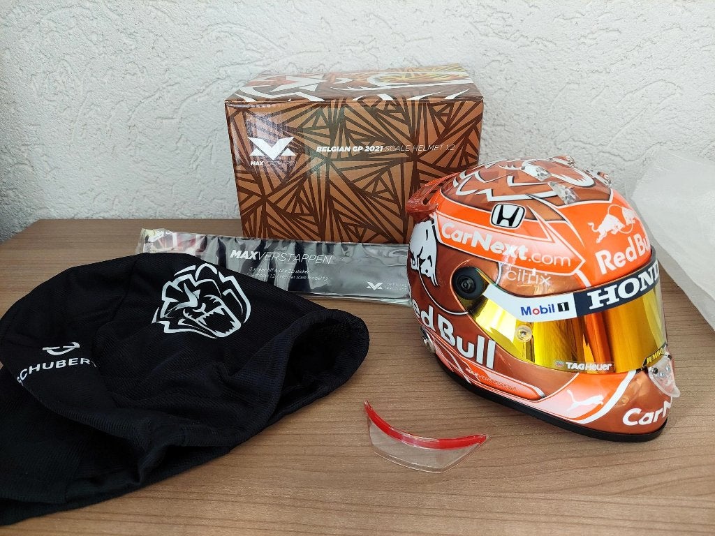 Max Verstappen 1:2 helm Belgian GP 2021 Spa, Verzamelen, Ophalen of Verzenden, Zo goed als nieuw, Formule 1