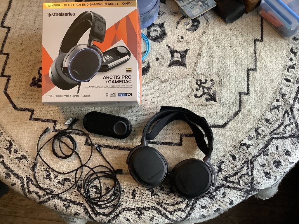 Steelseries arctis pro + gamedac bedraad, Gebruikt, Mute-functie, Steelseries Arctis, Ophalen of Verzenden