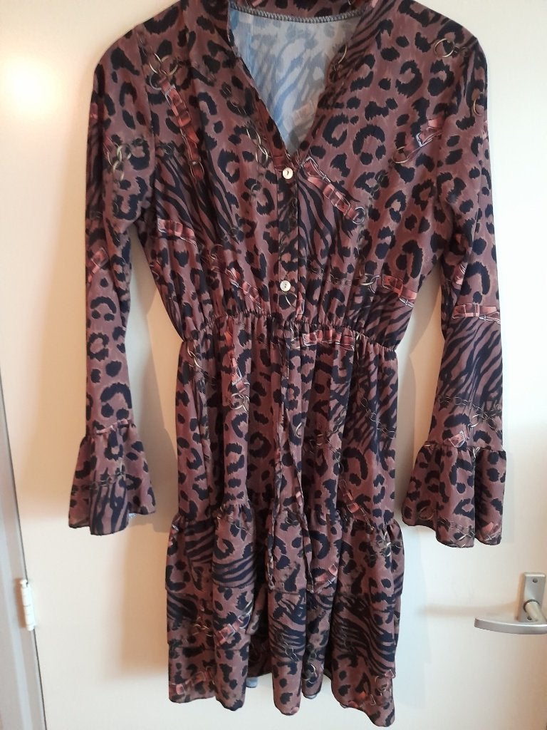 Jurk mtM bruin met ketting, Maat 38/40 (M), Bruin, Ophalen of Verzenden, Zo goed als nieuw
