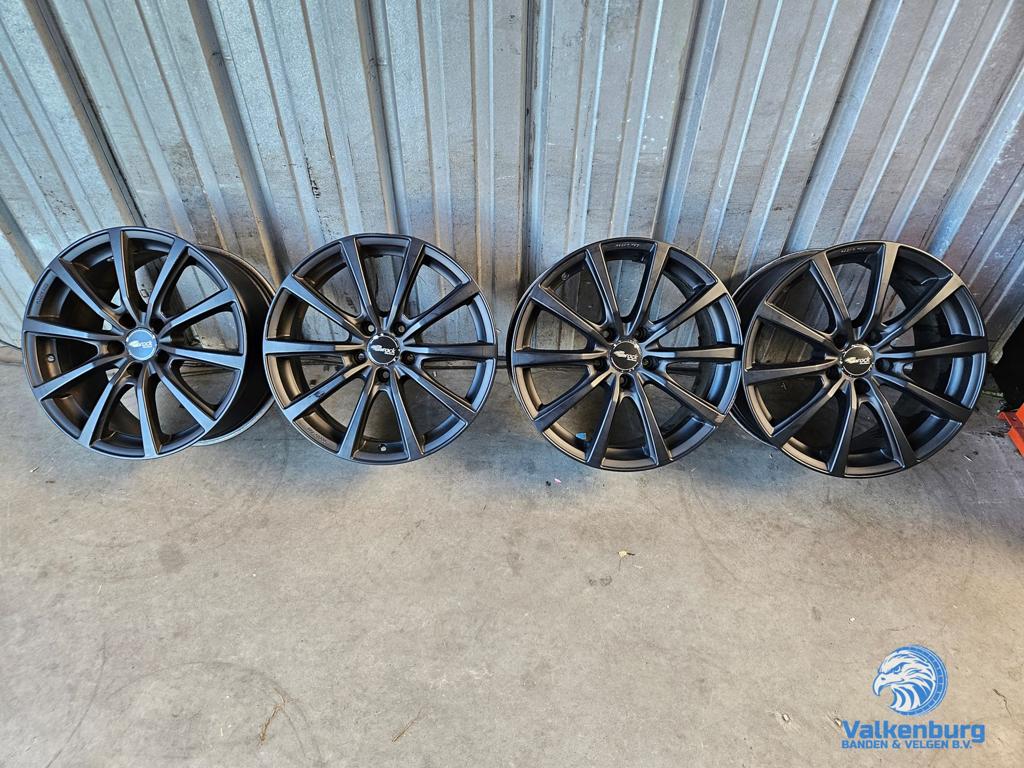Tesla Model S / Tesla Model X 19 inch Brock B32 Black velgen, 19 inch, Gebruikt, Velg(en), -