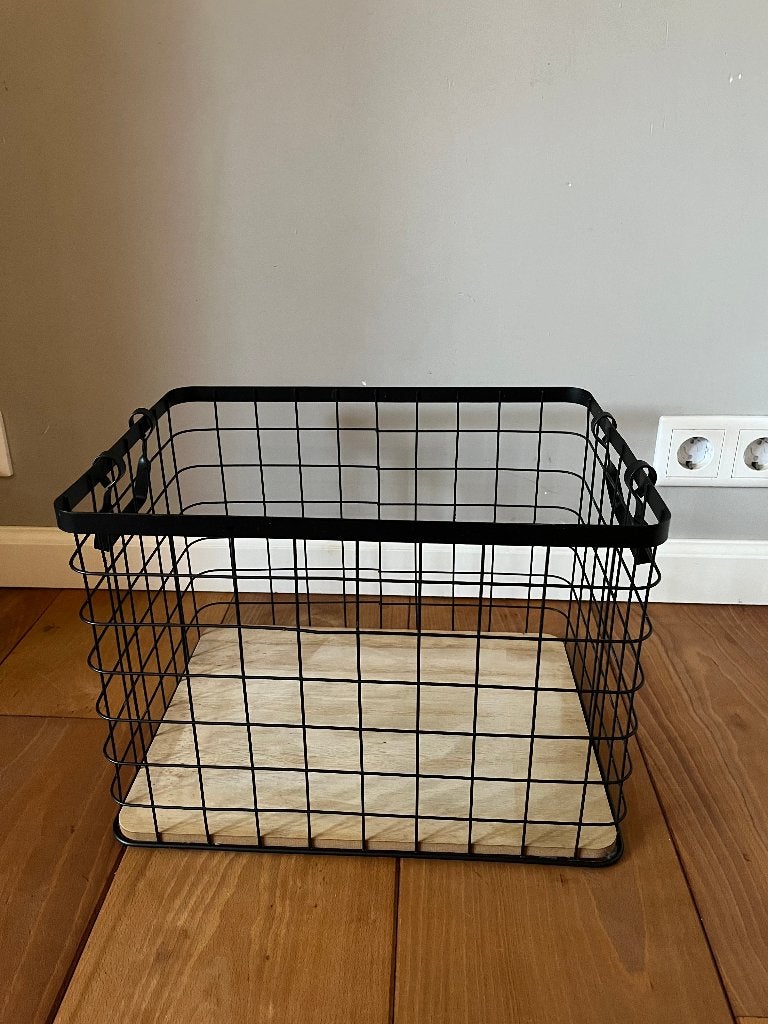 Zwart metalen tijdschriftenrek met houten bodem, Ophalen, Metaal, Modern, Overige typen