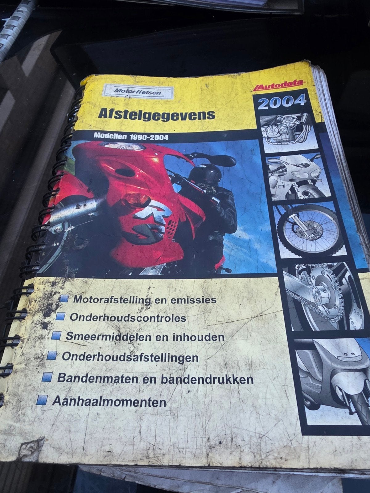 Autodata Motorfiets Afstelgegevens 1990-2004, Ophalen