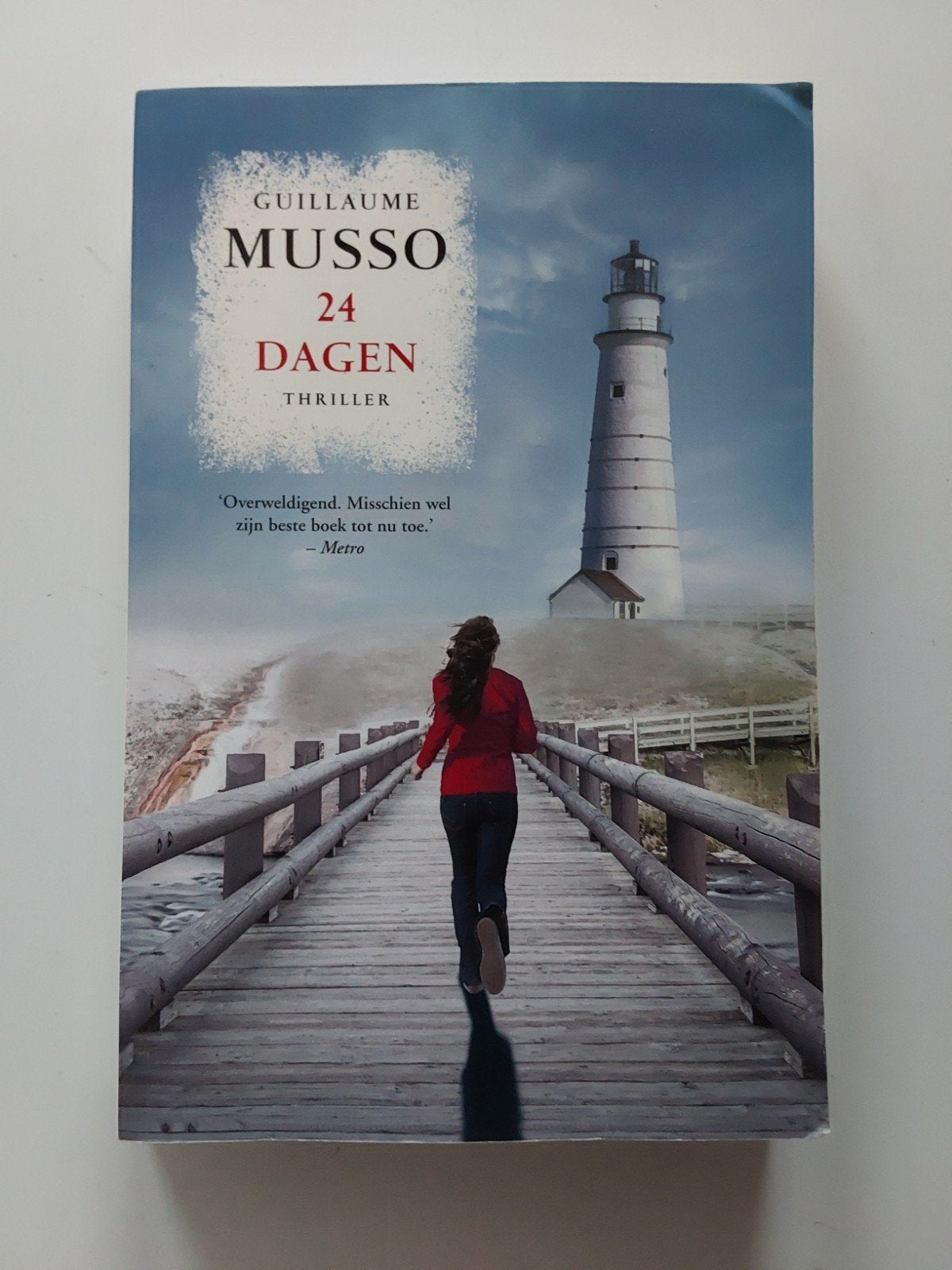 Guillaume Musso : 24 dagen, Gelezen, Europa overig, Ophalen of Verzenden, Guillaume Musso