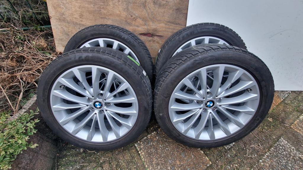BMW 18 inch velgen met Goodyear winterbanden 245/45R18, Auto-onderdelen, Banden en Velgen, 18 inch, Banden en Velgen, Personenwagen