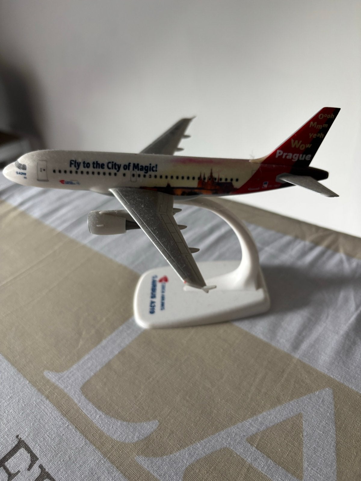 Miniatuur Vliegtuig Airbus A319 Czech Airlines Praag, Overige merken, Ophalen of Verzenden, Vliegtuig, Gebruikt