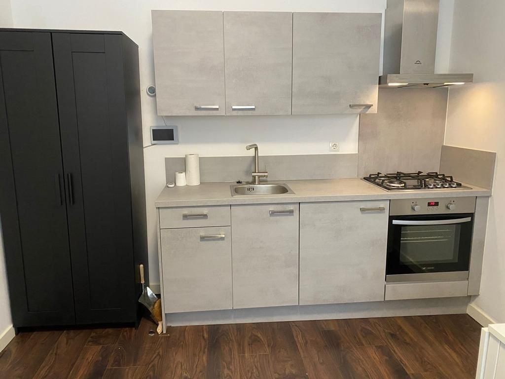 Foto 6 van For rent: 2 room apartment in Schiedam