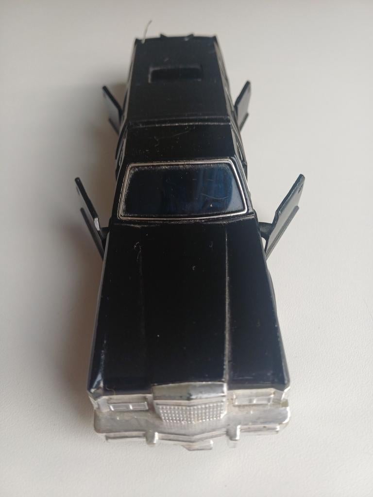 Majorette Zwarte Limousine Diecast 1:32 - Deuren Open, Ophalen of Verzenden, Zo goed als nieuw, Auto, Overige merken