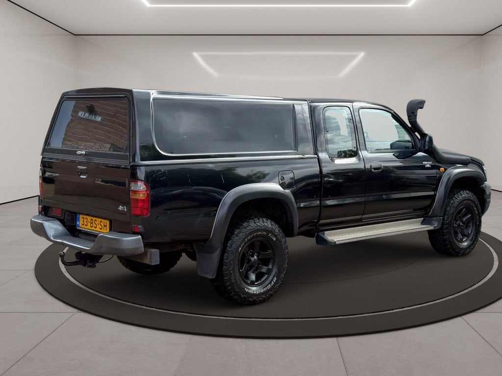 Toyota HiLux 2.5 D4-D 100 Xtra * AIRCO * MARGE * TREKHAAK *, Auto's, Stof, Gebruikt, Zwart, Zwart