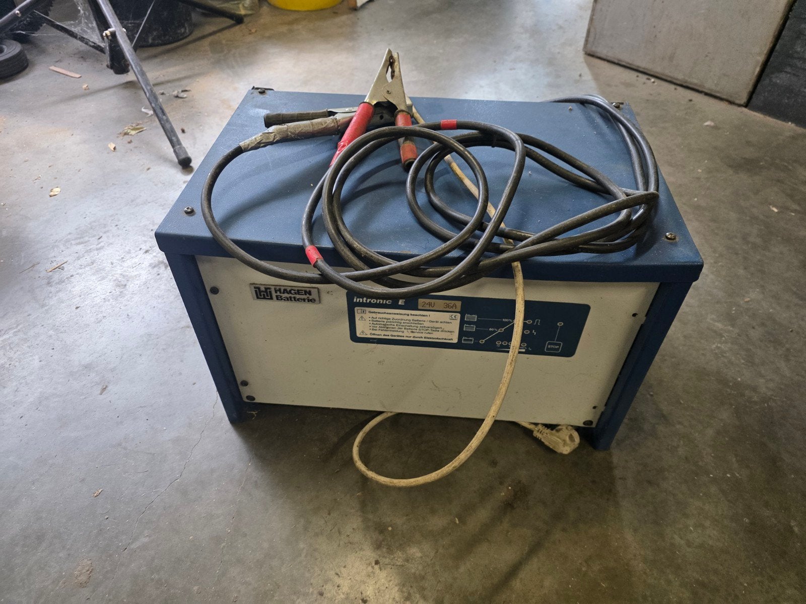 Hagen Intronic E Acculader 24V 36A, Gebruikt, Overige automerken