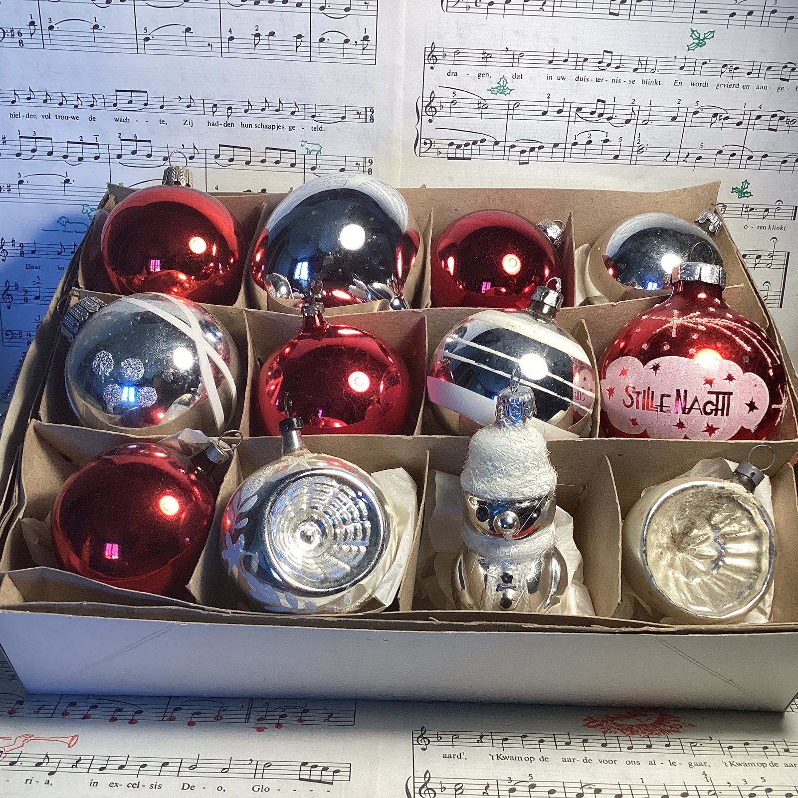 12 glazen kerstballen en figuren voor 24,95 bij direct kopen, Diversen, Ophalen of Verzenden, Gebruikt