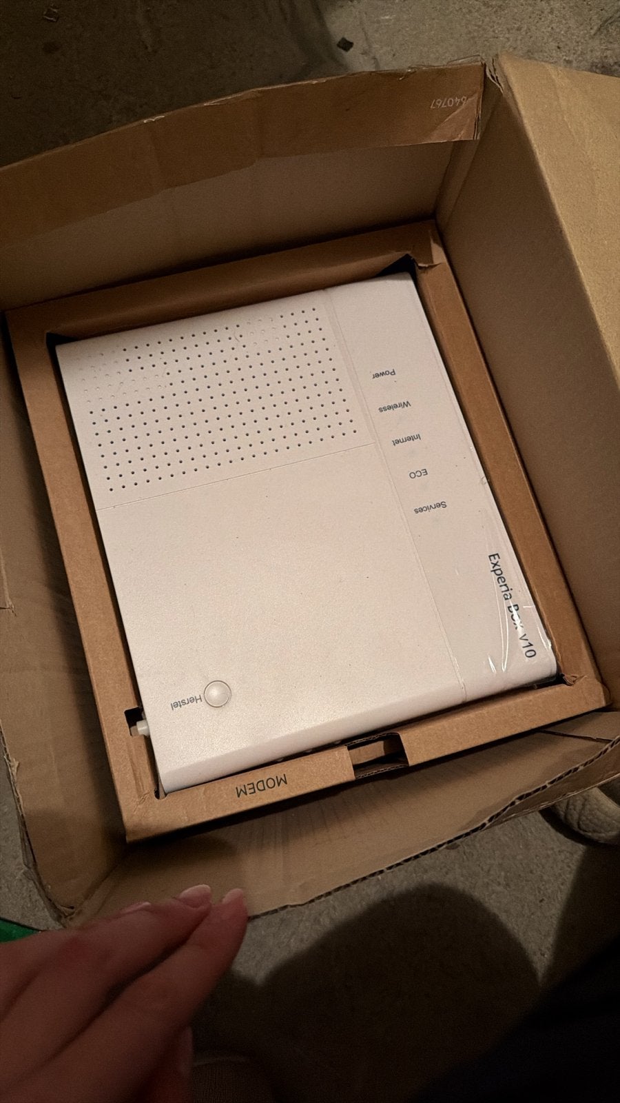 Nieuwe ZTE Experia Box V10 Modem/Router, Ophalen of Verzenden, Nieuw, Router met modem