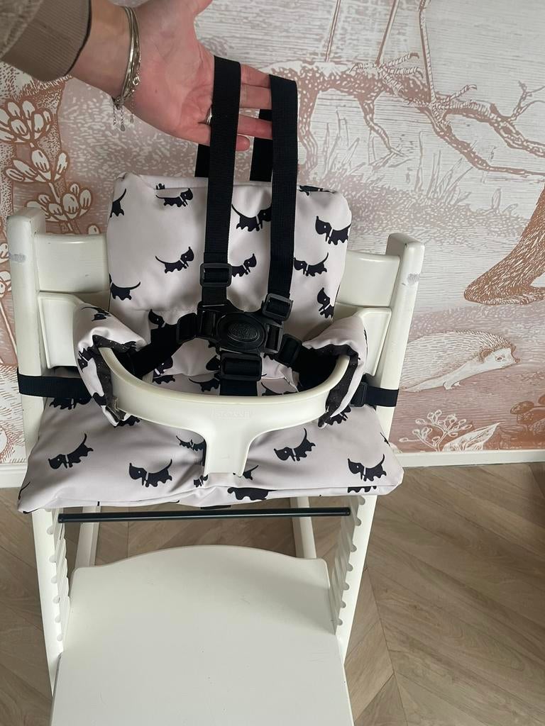Nieuw! Zwart Harnas tuigje compatibel met Stokke Tripp Trapp, Kinderen en Baby's, Kinderstoelen, Ophalen of Verzenden, Nieuw, Meegroeistoel