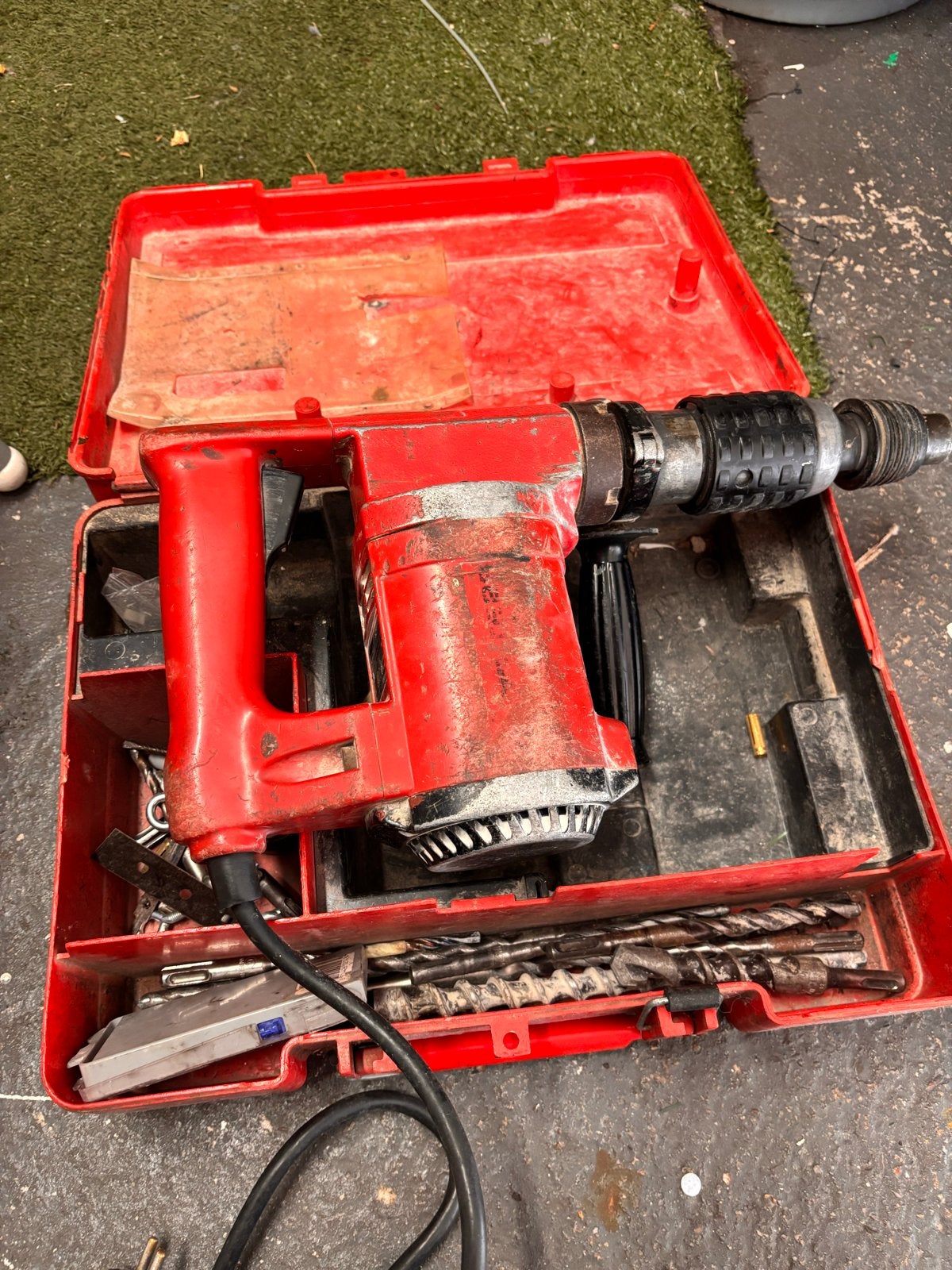 Hilti Boormachine TE22 - Gebruikt, Tegen elk aannemelijk bod, Doe-het-zelf en Verbouw, Ophalen, Boor- en/of Breekhamer, Klopboormechanisme