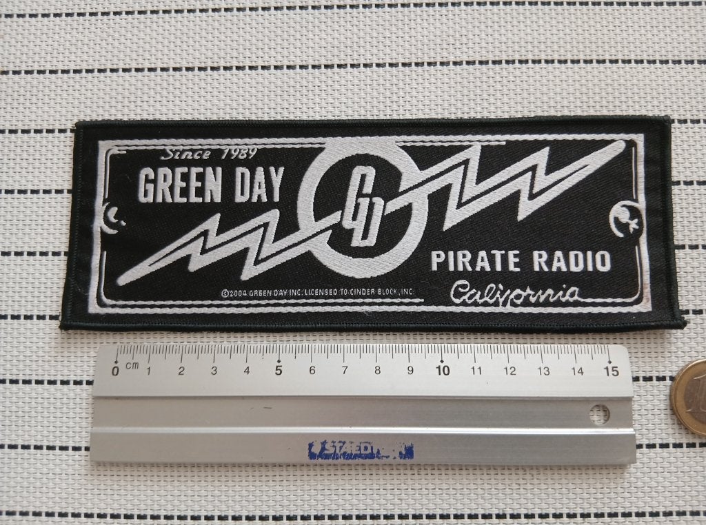 Green Day 2017 pirate radio strip patch g139 -- 6.5 x 19 cm, Verzenden, Nieuw, Kleding