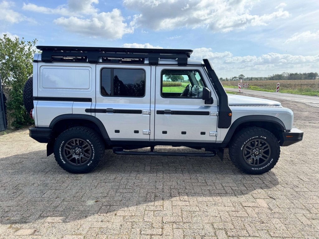 Ineos Grenadier Grijskenteken Zeer compleet en NIEUWSTAAT, Auto's, Automaat, Dealer onderhouden, Zwart, Bedrijf
