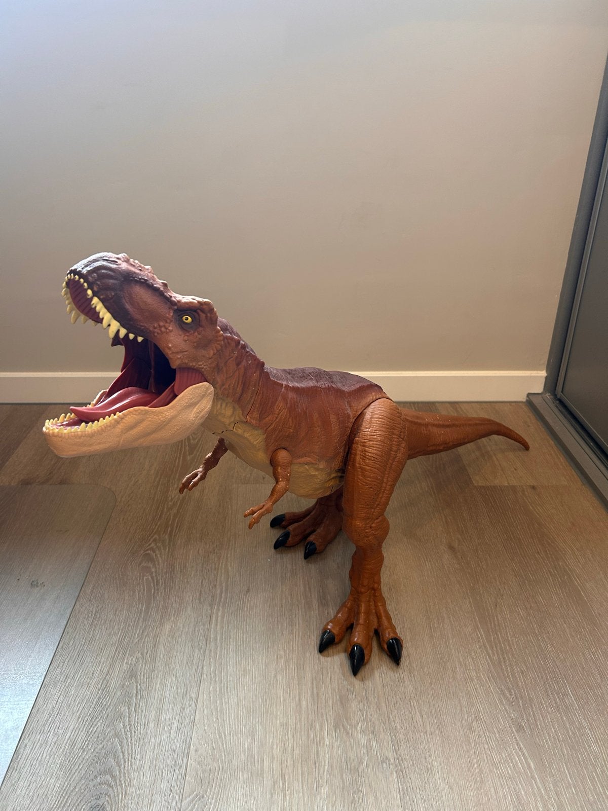 Mattel Jurassic World Super Colossal Tyrannosaurus Rex 90 cm, Ophalen, Gebruikt