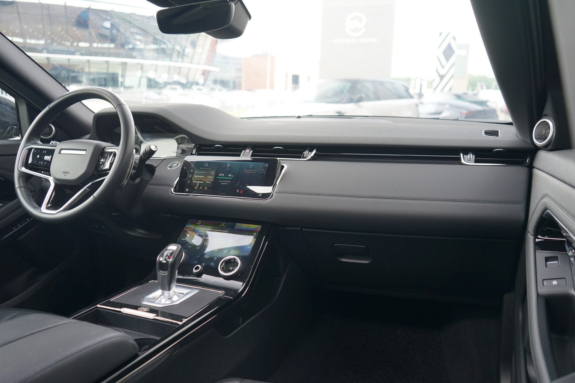 Land Rover Range Rover Evoque P300e AWD R-Dynamic SE | Schui, 12 maanden, Land Rover Select Edition, Vierwielaandrijving, Hybride Elektrisch/Benzine