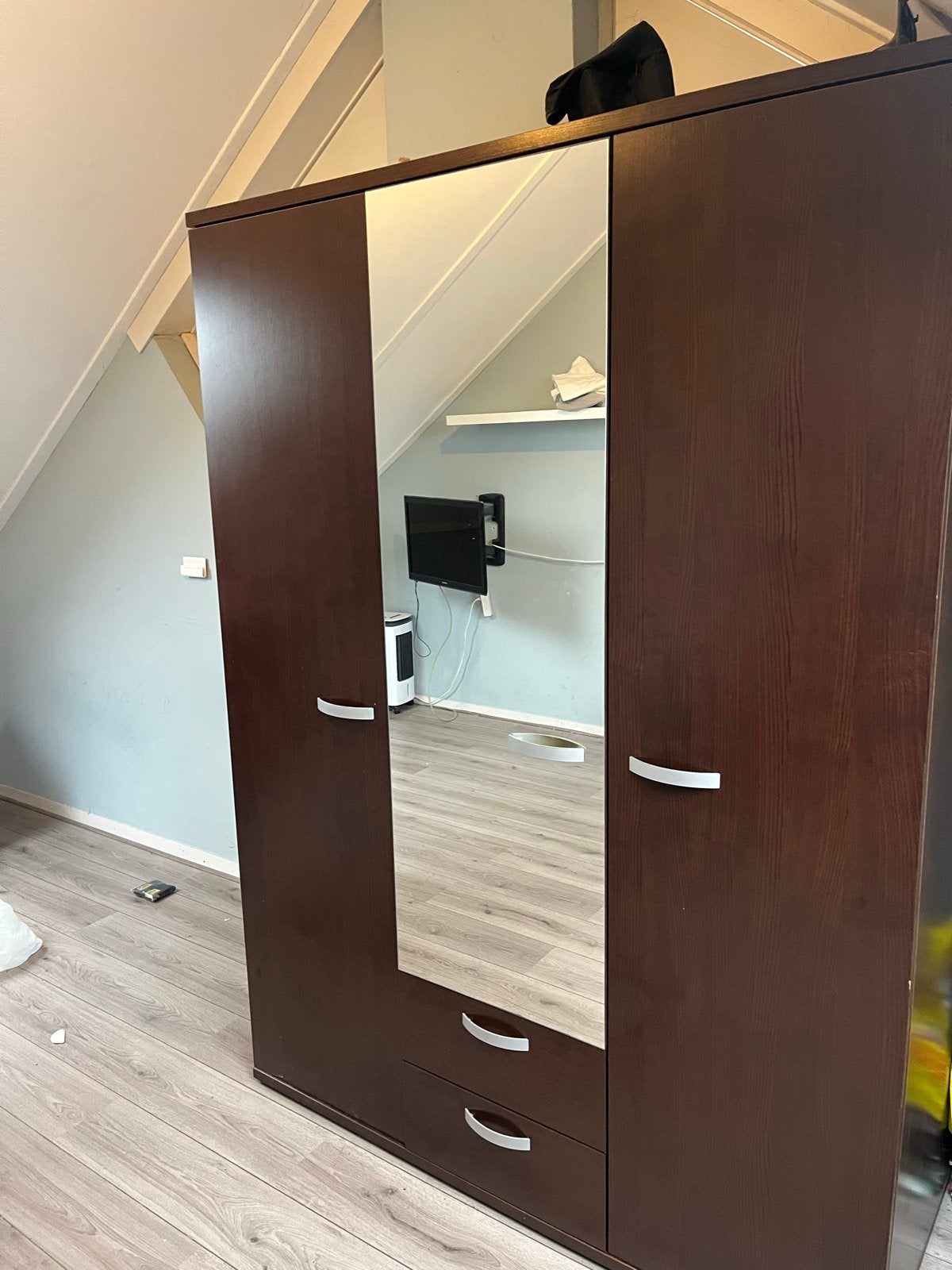 Kledingkast met spiegel, lades en hangruimte, Ophalen, Gebruikt, 100 tot 150 cm, 200 cm of meer