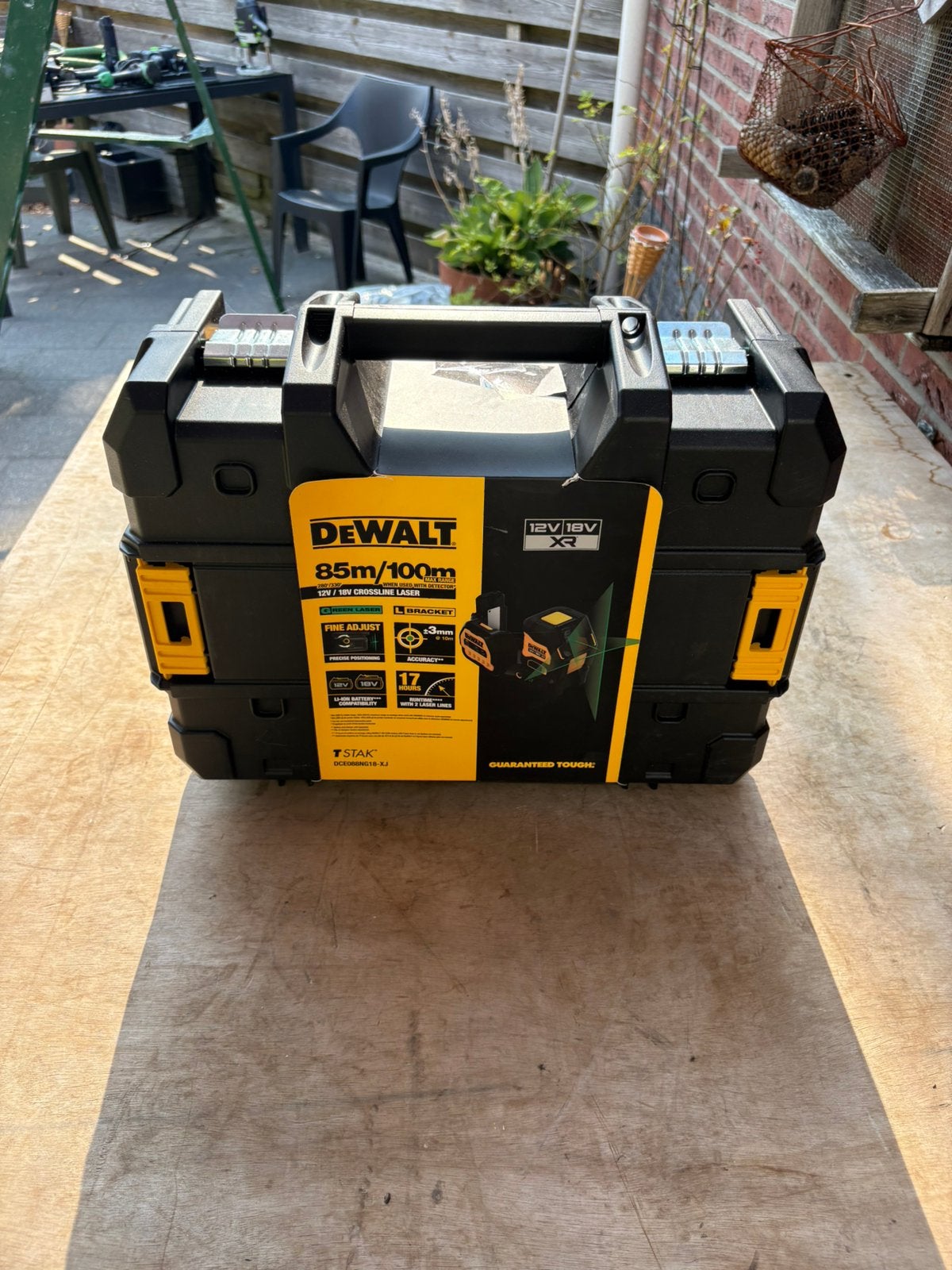 Dewalt groene kruislijnlaser 12v 18v nieuw, Ophalen of Verzenden, Zo goed als nieuw