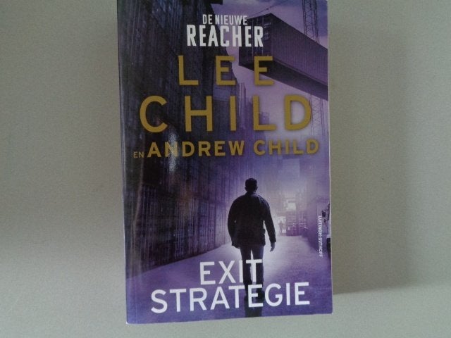 Exit Strategie - Lee Child & Andrew Child/De nieuwe reacher, Europa overig, Lee Child; Andrew Child, Ophalen of Verzenden, Zo goed als nieuw