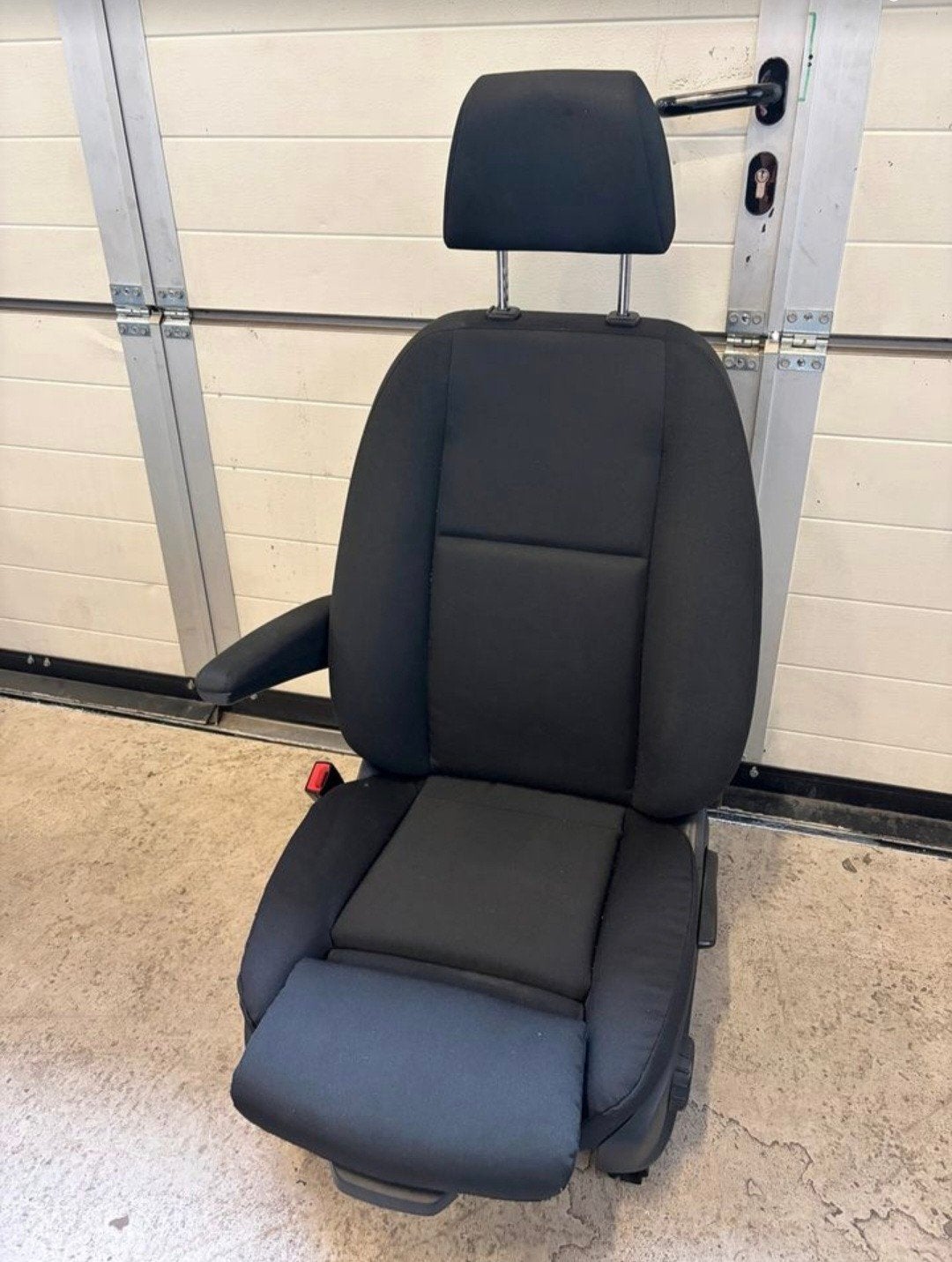 MERCESES SPRINTER 907 COMFORT BESTUURDERSSTOEL STOEL, Auto-onderdelen, Ophalen of Verzenden, Mercedes-Benz