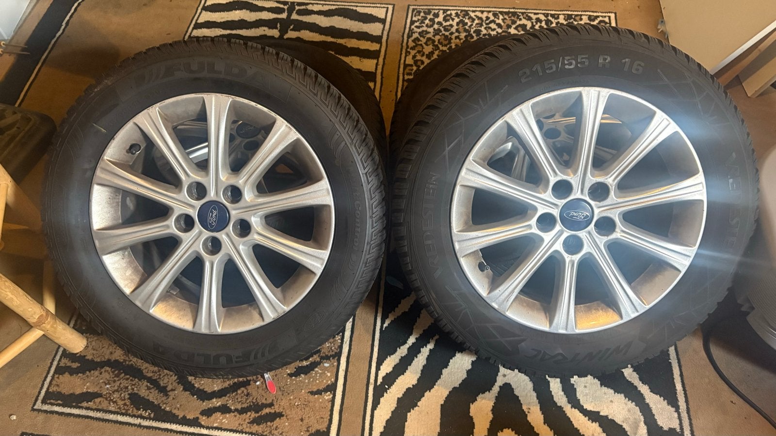 Winterbanden set 215/55 r16 ford/volvo, 215 mm, 16 inch, Banden en Velgen, Winterbanden