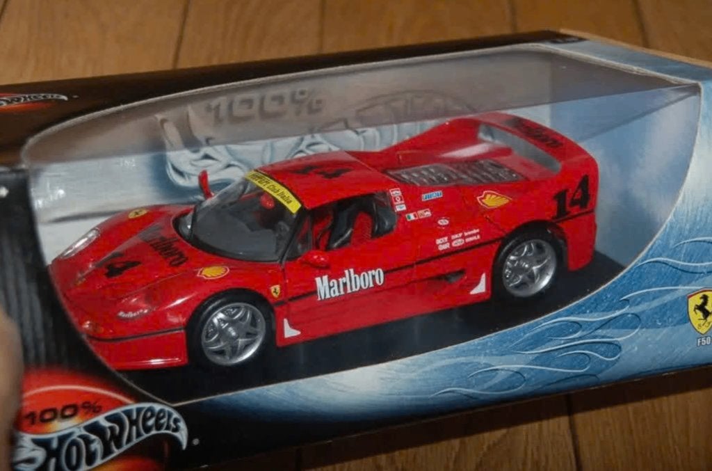 1:18 FERRARI F50 CLUB ITALIA ombouw Hotwheels in doos WRH, Hobby en Vrije tijd, Verzenden, Zo goed als nieuw, Auto, Hot Wheels