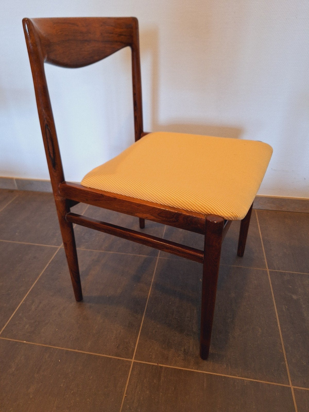Foto 8 van vintage palissander stoelen midcentury