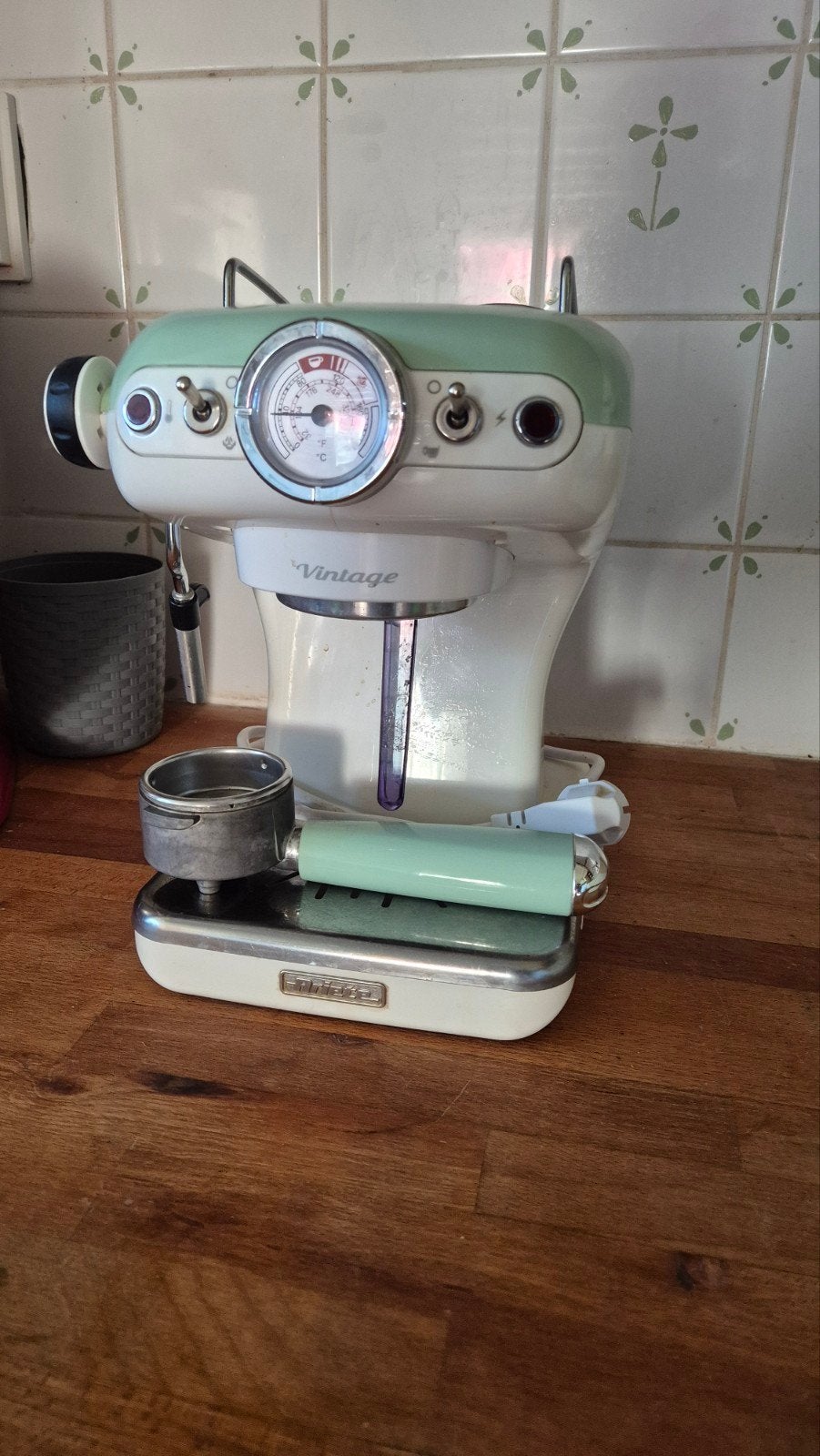 Vintage look Ariete espressomachine - zachtgroen, Stoompijpje, Gebruikt, Espresso apparaat, Gemalen koffie