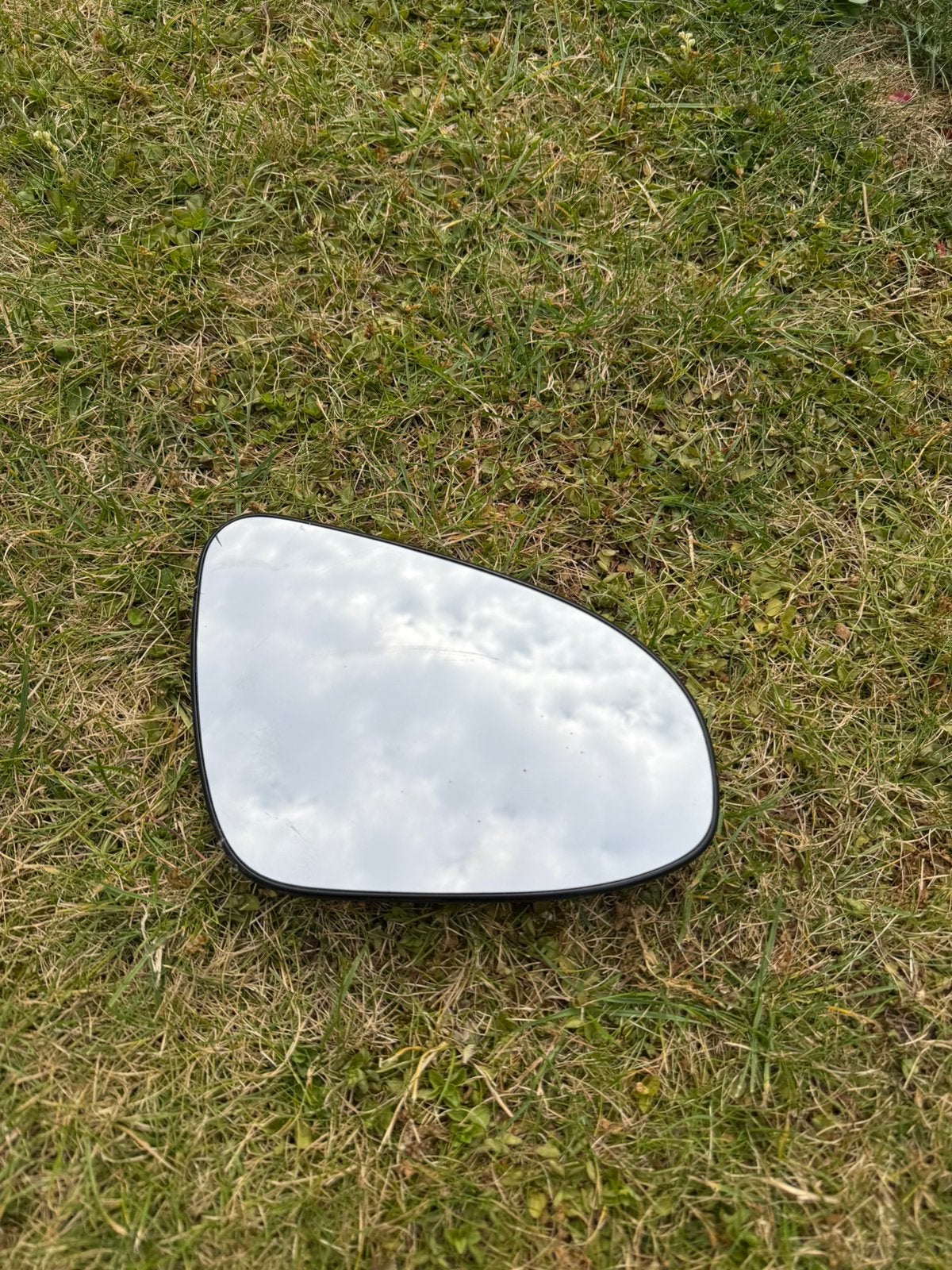 Spiegelglas Toyota Yaris. NHP130. Rechts., Auto-onderdelen, Ophalen of Verzenden, Gebruikt, Toyota