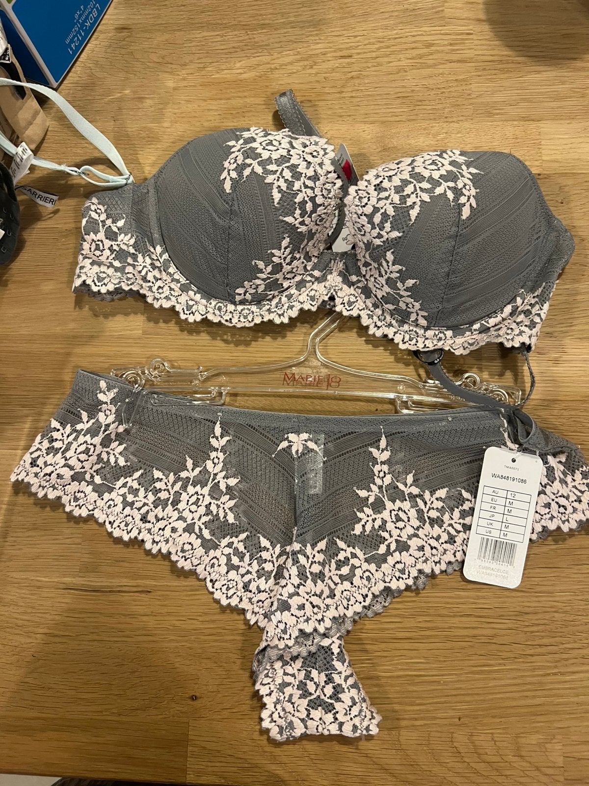Wacoal bh maat 80B string M NIEUW!! Set Nu €47,50, Ophalen of Verzenden, Setje