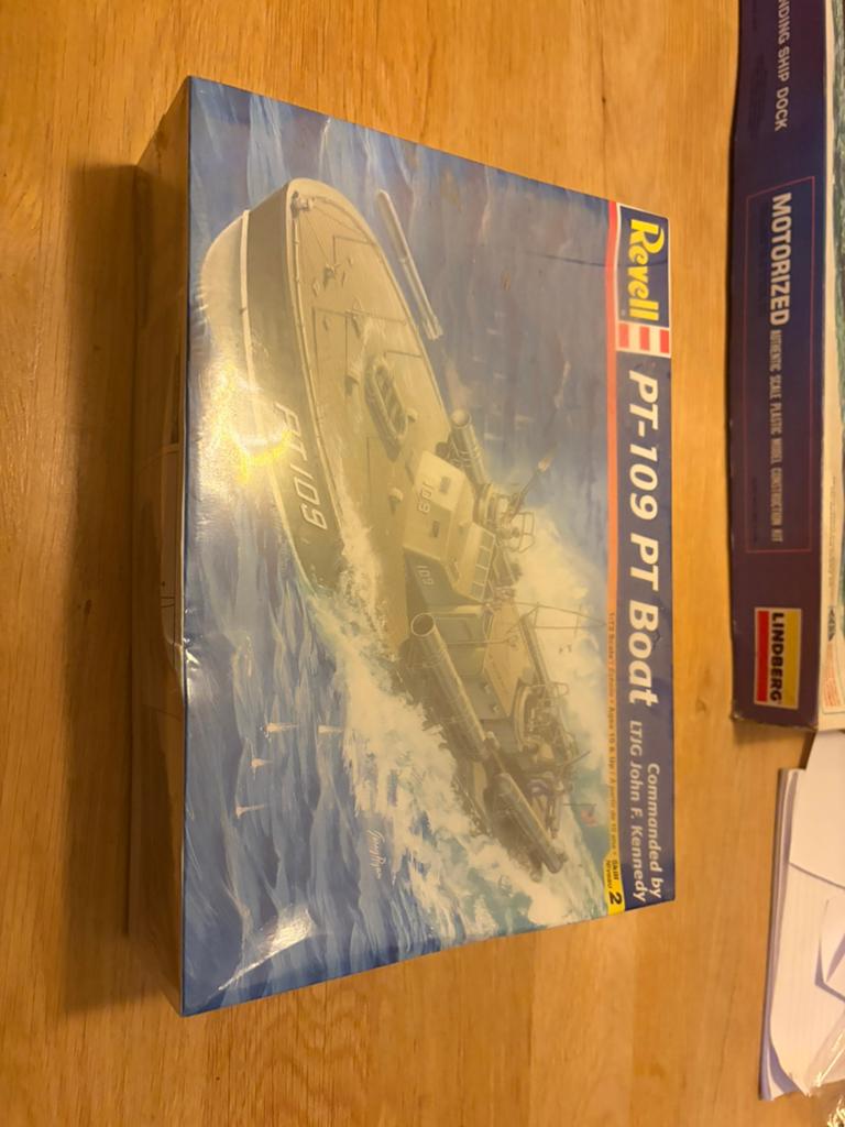 Revell pt-109 pt boat 1:72 85-0310, Ophalen, Zo goed als nieuw, Revell